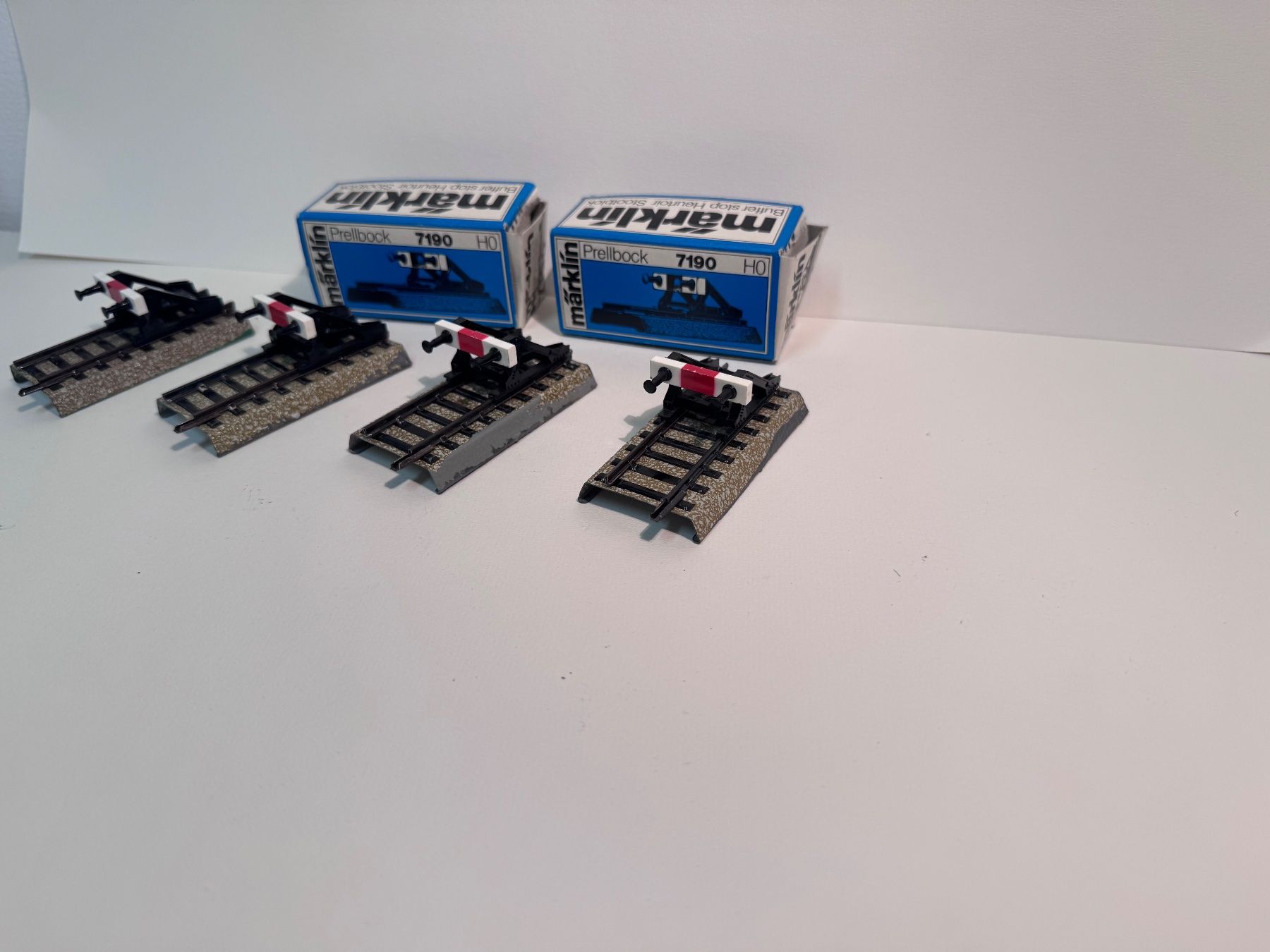 Märklin Modellini di ferrovie: 4 Märklin Prellbock 7190 H0 – Usato da Zug venduto da Urimober 1