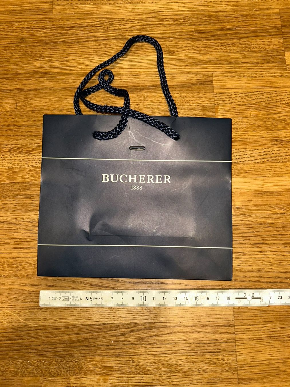 Borse: Bucherer Tragetasche - Papiertasche - Einkaufstasche – Usato da Küsnacht ZH venduto da filo_fila8700