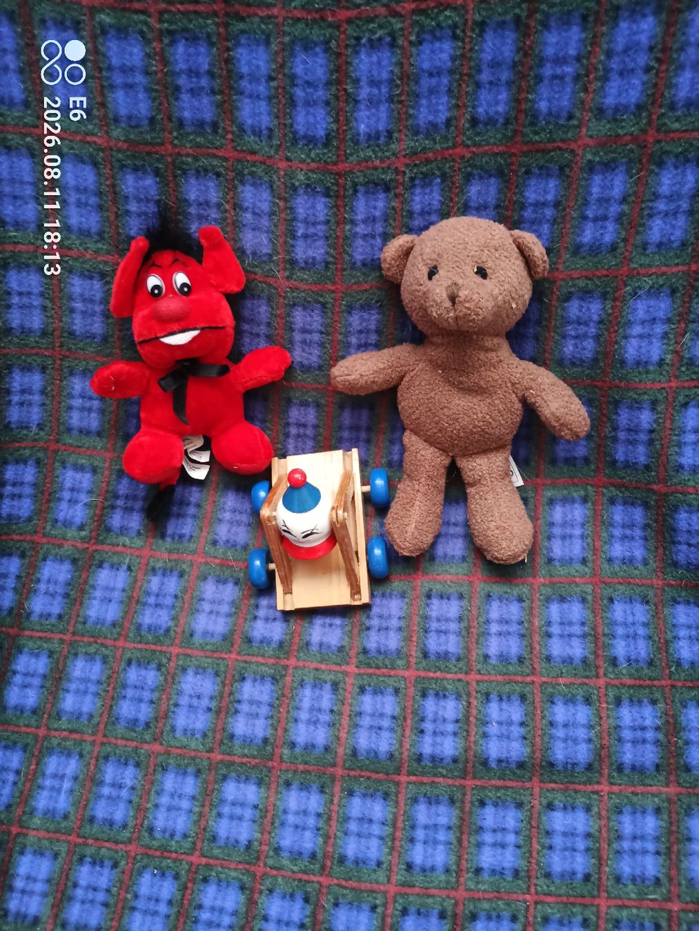 Jouets: Plüschtierchen/Holzwägeli – D'occasion à Zürich par Mitzi6