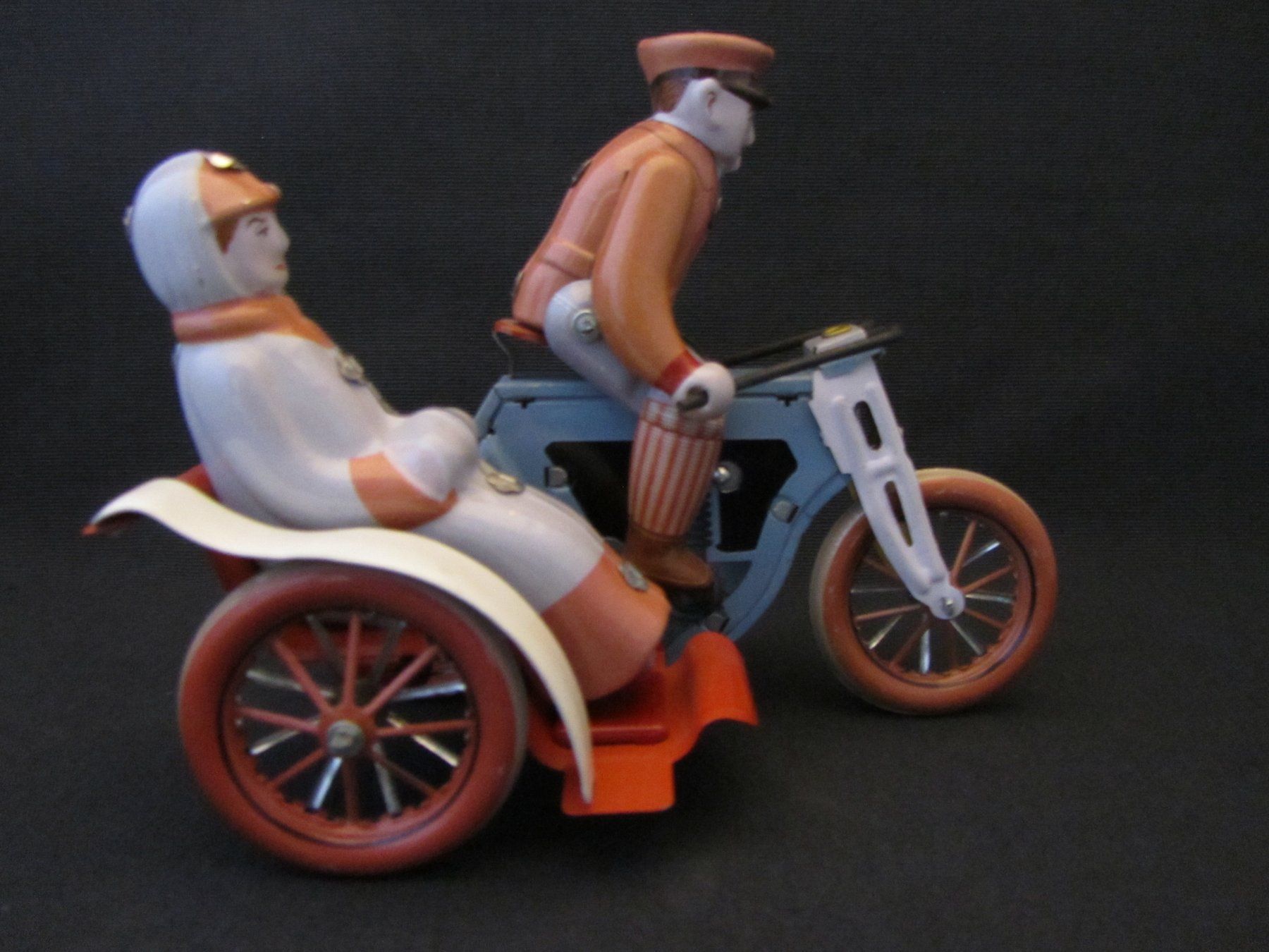 Jouets: Blech-Töff mit Seitenwagen – Neuf avec emballage d'origine à Basel par spinne02 5