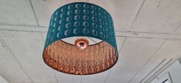 Lampe mit 60 cm Durchmesser und Glühbirne