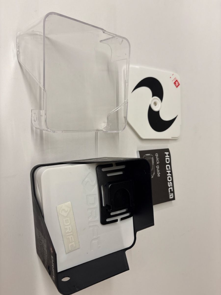 Caméscopes: Caméra sport Drift HD Ghost avec accessoires complets – D'occasion à Echichens par lasercreation 1