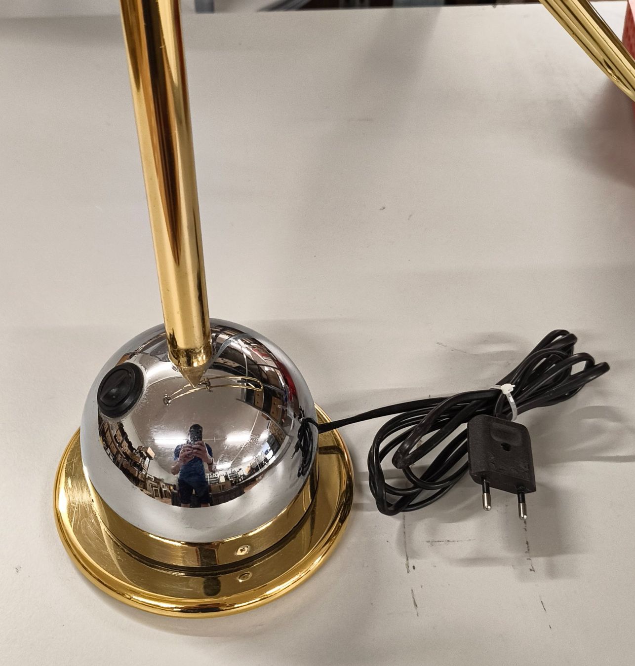 Lampade: Tischlampe Mid Century Messing – Usato da Basel venduto da bk_brockibasel 2