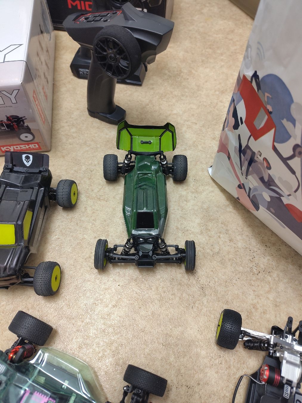 Modellismo RC: Rc-Sammlung RTR Scale 1:24 - 1:28 – Usato da Wollerau venduto da romeyo 5