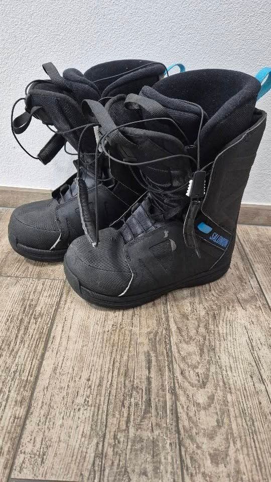 Scarpe per ragazzi: Salomon Kids Snowboard boots 37 – Usato da Poschiavo venduto da mate23