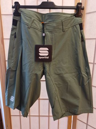 Neue Sportful Herren-Velohose Giara Overshort, Gr. M