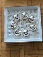 16 silberne Christbaumkugeln, diverse Grössen