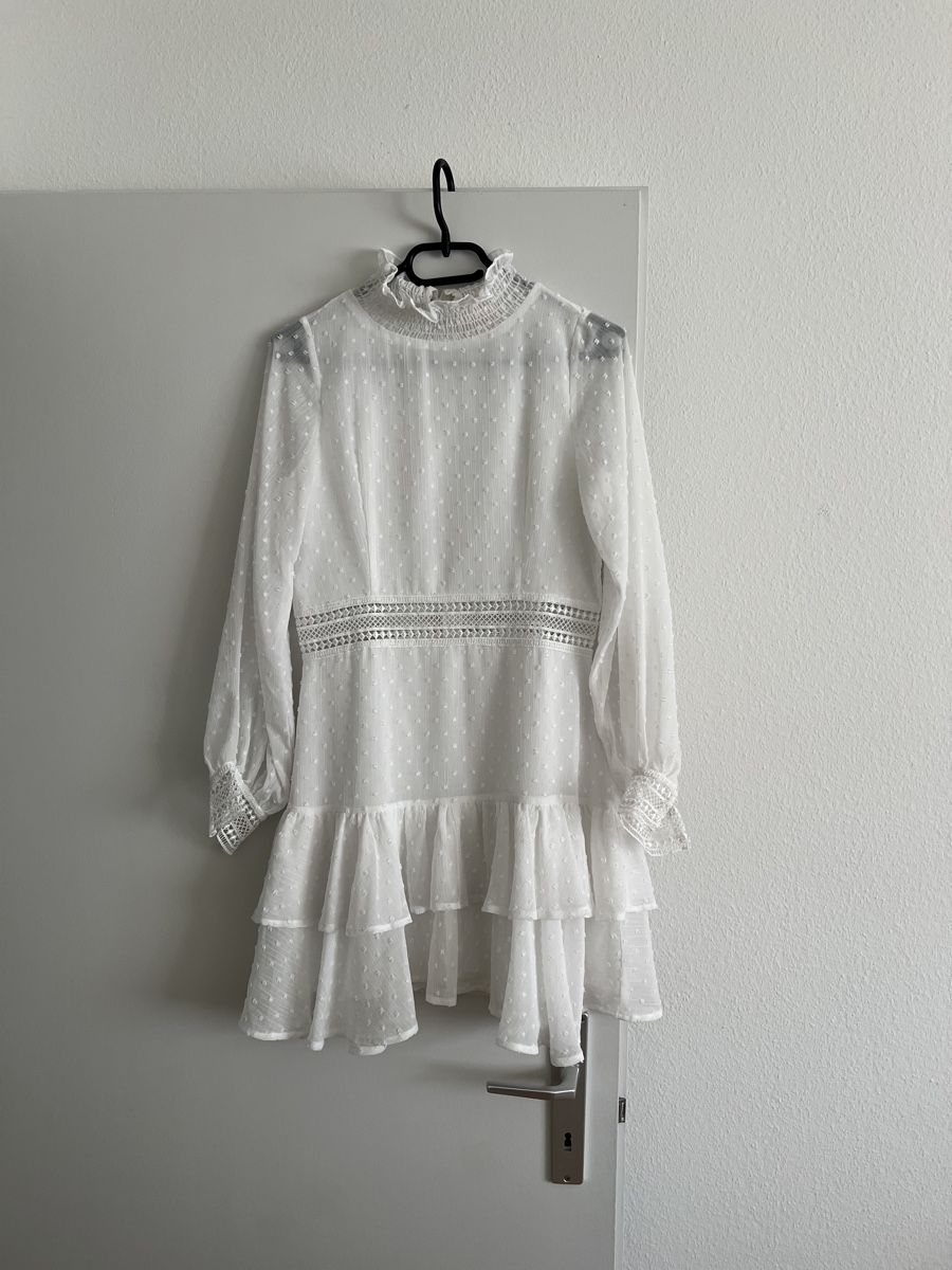 Vestiti: Showpo Kleid in weiss - S – Usato da Rothrist venduto da FL_17