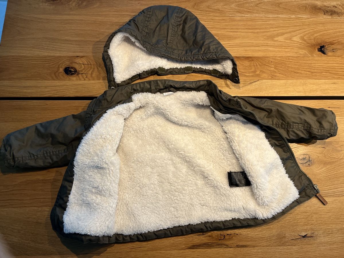 H&M Vestes & Manteaux: Winterjacke 92 – D'occasion à Aadorf par Annika82 2