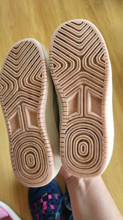 Scarpe per ragazze: Kinderschuhe Gr. 30 – Usato da Gettnau venduto da Federwind 1