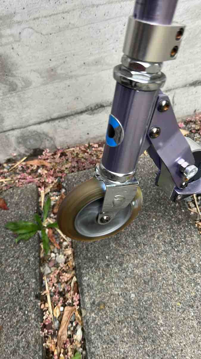 Micro Kickboard: Micro Kickboard Trottinett Sprite LED – Gebraucht aus Meilen von sigima 4
