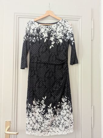 robe phase eight 40