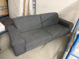 Sofa Zweisitzer Stoff grau gebrauchter Zustand