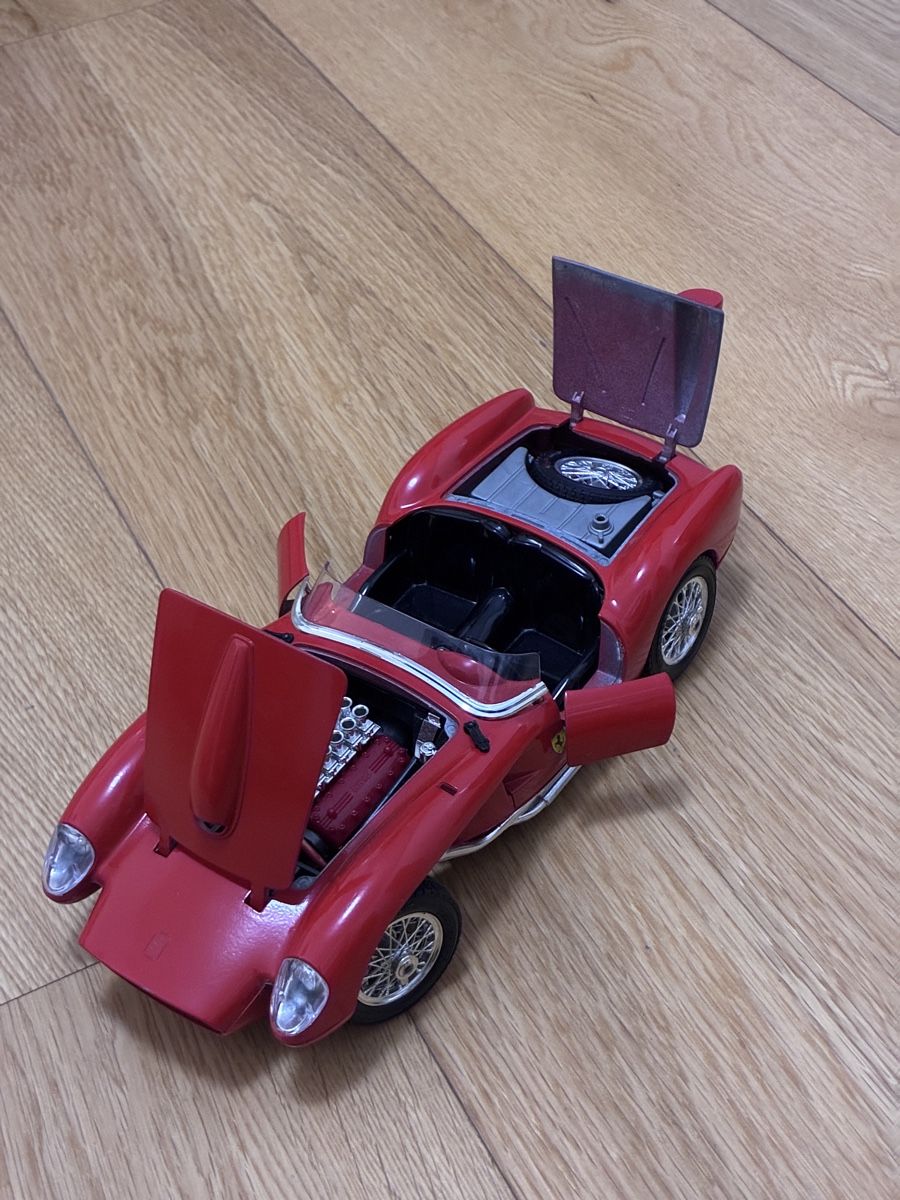 Ferrari Modellini d'auto: 1957 Ferrari 250 Testa Rossa 1:18 – Usato da Montagnola venduto da ciain67