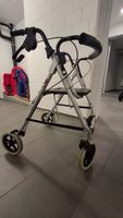 Rollator / Gehwagen mit Sitz und Rückenlehne