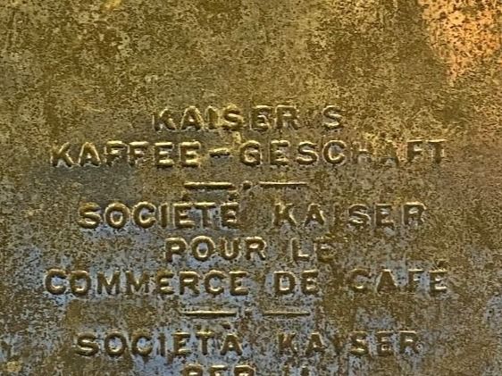Contenitori & Simili: Blechdose Kaiser Kaffeegeschäft Kaffeedose antik – Usato da Oberägeri venduto da Nussbi6 4