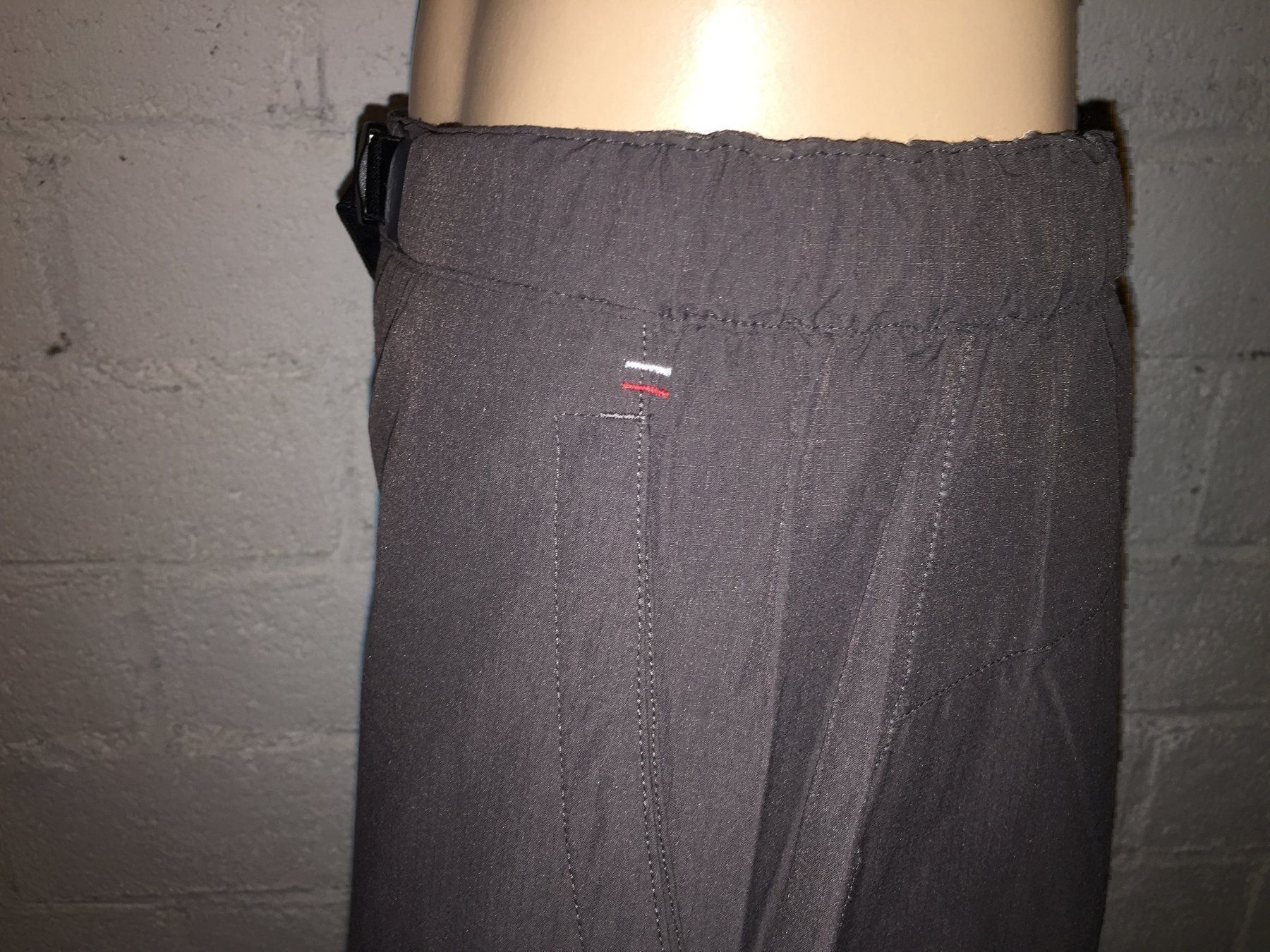 Pantaloni: Pantalon AIGLE ACTIMUM  Taille 50 CH – Usato da Cossonay-ville venduto da Super-Price-Quality 6