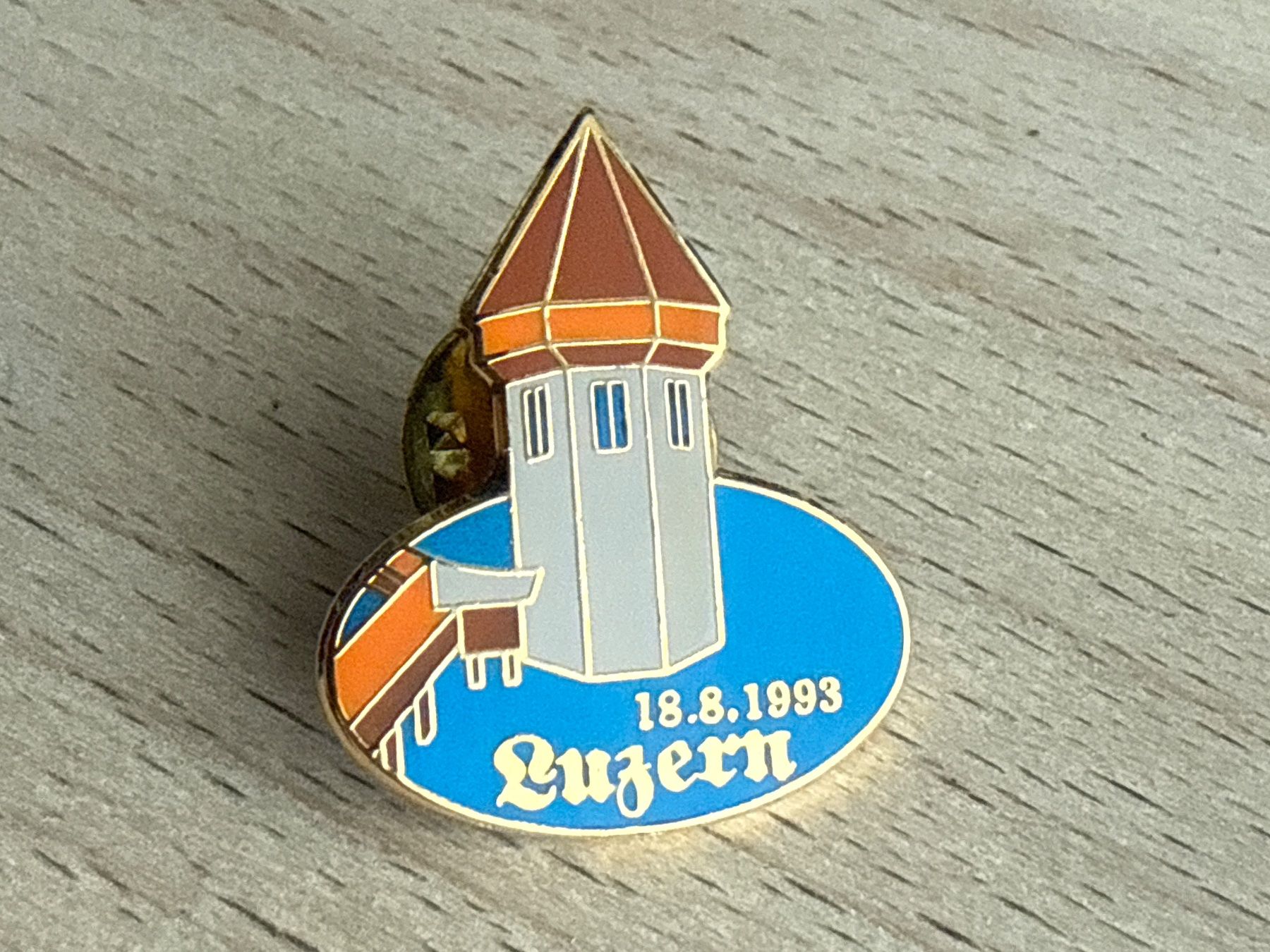Plaketten & Abzeichen: Pin Luzern 18.8.1993 – Gebraucht aus Glattbrugg von Schweigmatt