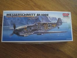 Messerschmitt Bf 109 E  1/72 Academy  Bausatz