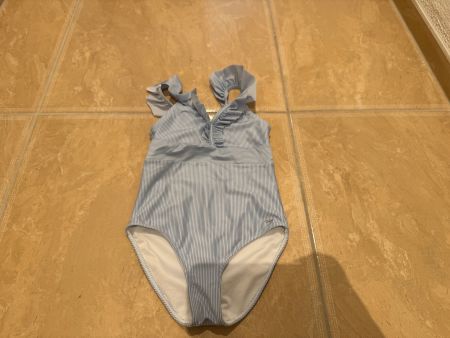 Chloe NWT süsser Badeanzug, 6j 116
