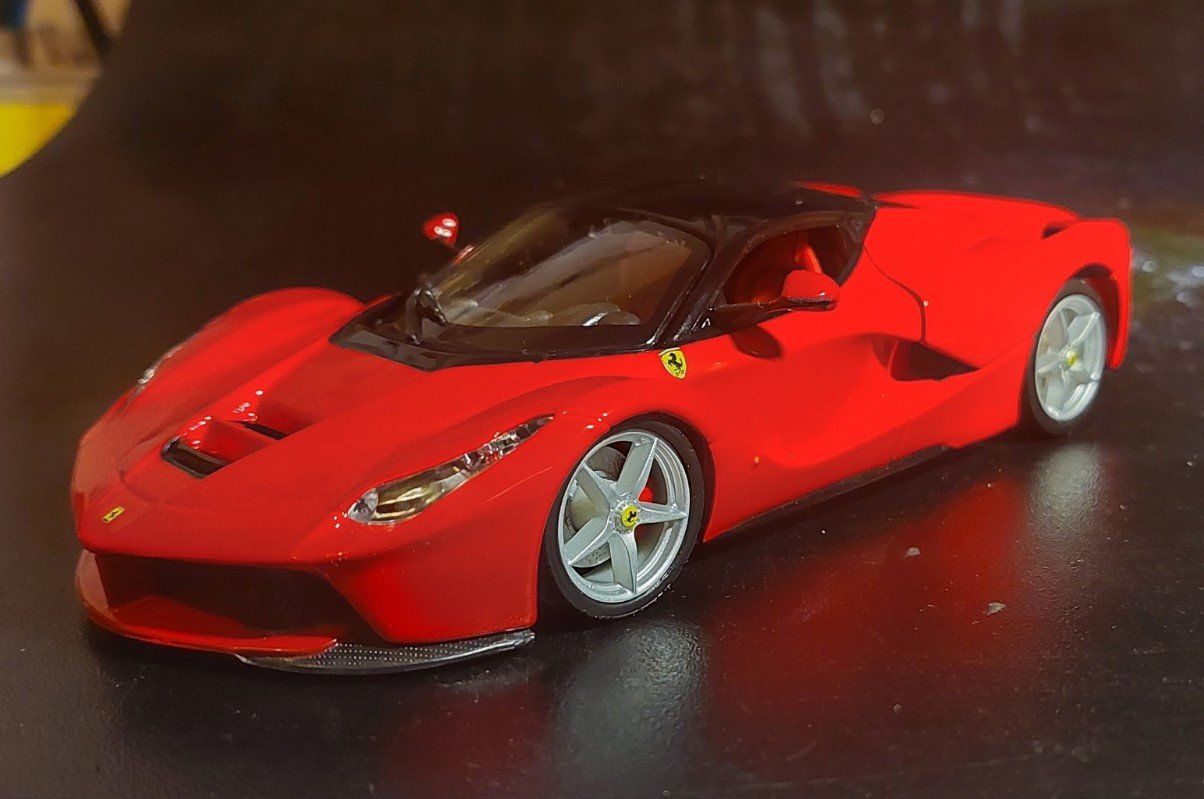Bburago Modellini d'auto: Ferari La Ferrari – Usato da Herisau venduto da Simonalb 2