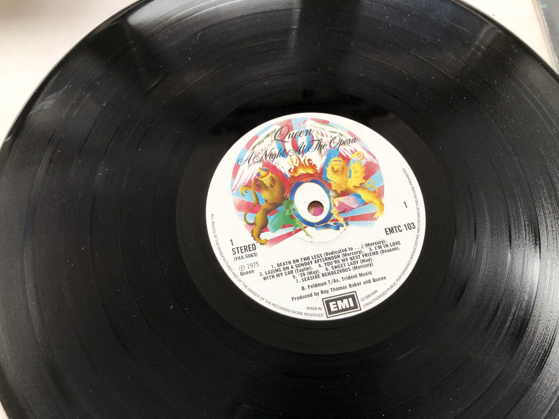 Dischi in vinile: Queen - A Night At The Opera - Schallplatte - LP – Usato da Schaffhausen venduto da durruti 3