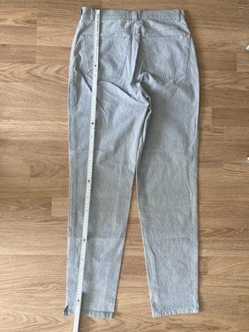 Brax Jeans: BRAX Damenhose Magic Grösse 40 – Gebraucht aus Winterthur von rox_n5tg 8