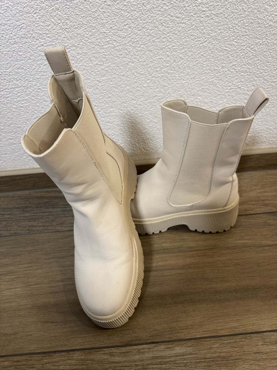 Scarpe da donna: Stivaletti beige nr. 38 – Nuovo (secondo la descrizione) da Claro venduto da kel_v7dj 1
