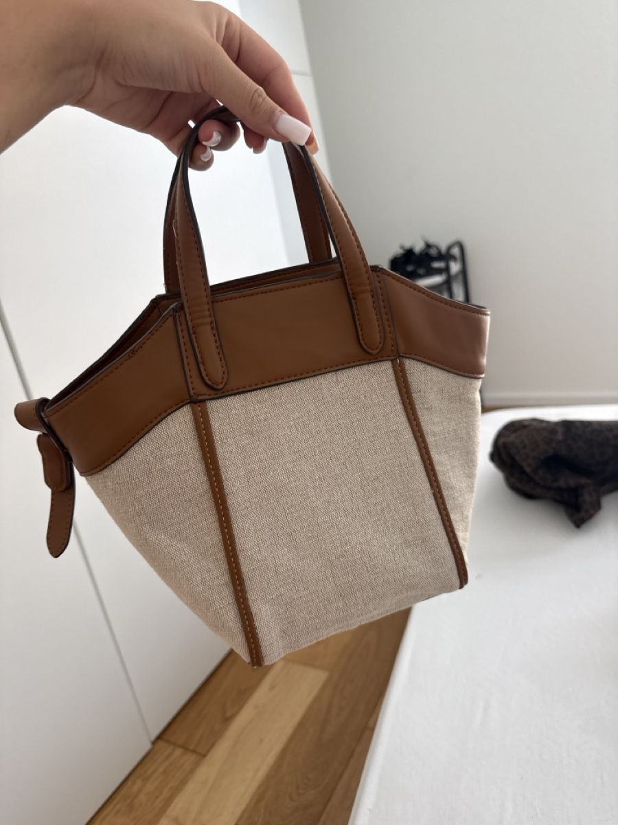 Borse da donna: Zara- handbag – Usato da Nebikon venduto da Preloved_bykelly