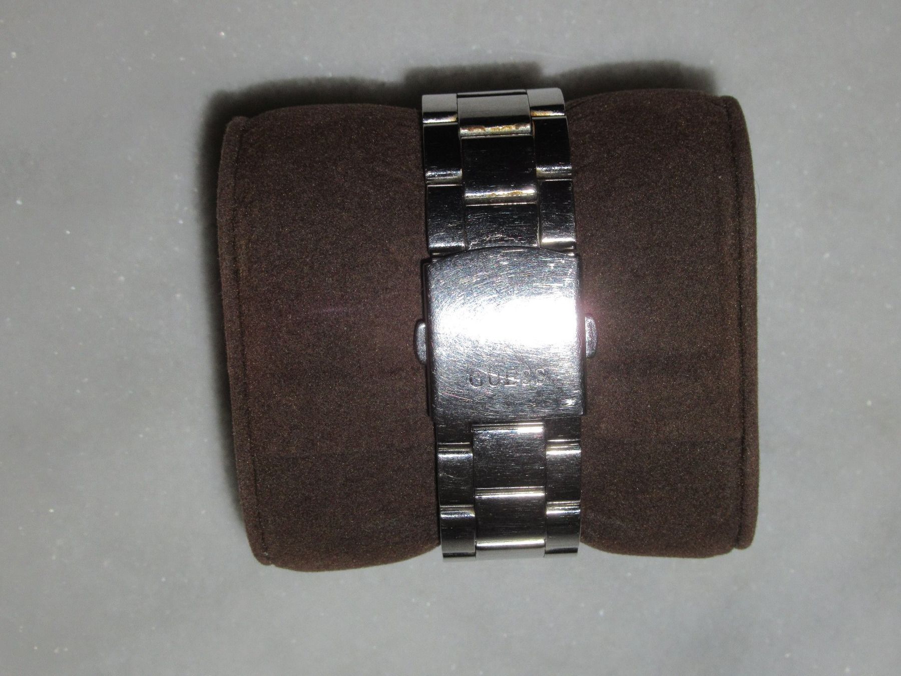 Guess Uhren: EXKLUSIVE DESIGNER-UHR "GUESS" ZIRKONE NP 229 CHF – Gebraucht aus Au ZH von FashionConsultant 7