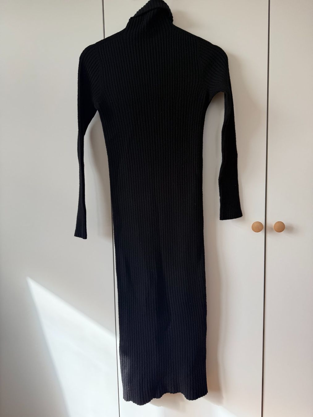 Vestiti: Schwarzes Sundae Rippstrickkleid, Ca. Gr. S – Usato da Neukirch an der Thur venduto da foundby. 2