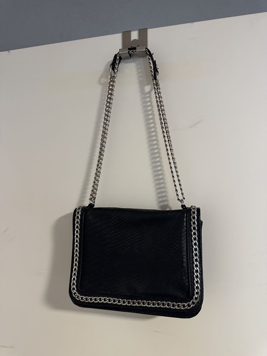 Borse: Even Odd | Schwarze Tasche – Usato da Ennetbaden venduto da Ansano