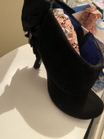 Stiefeletten Grösse 38 Marke Irregular Choice mit Schleife