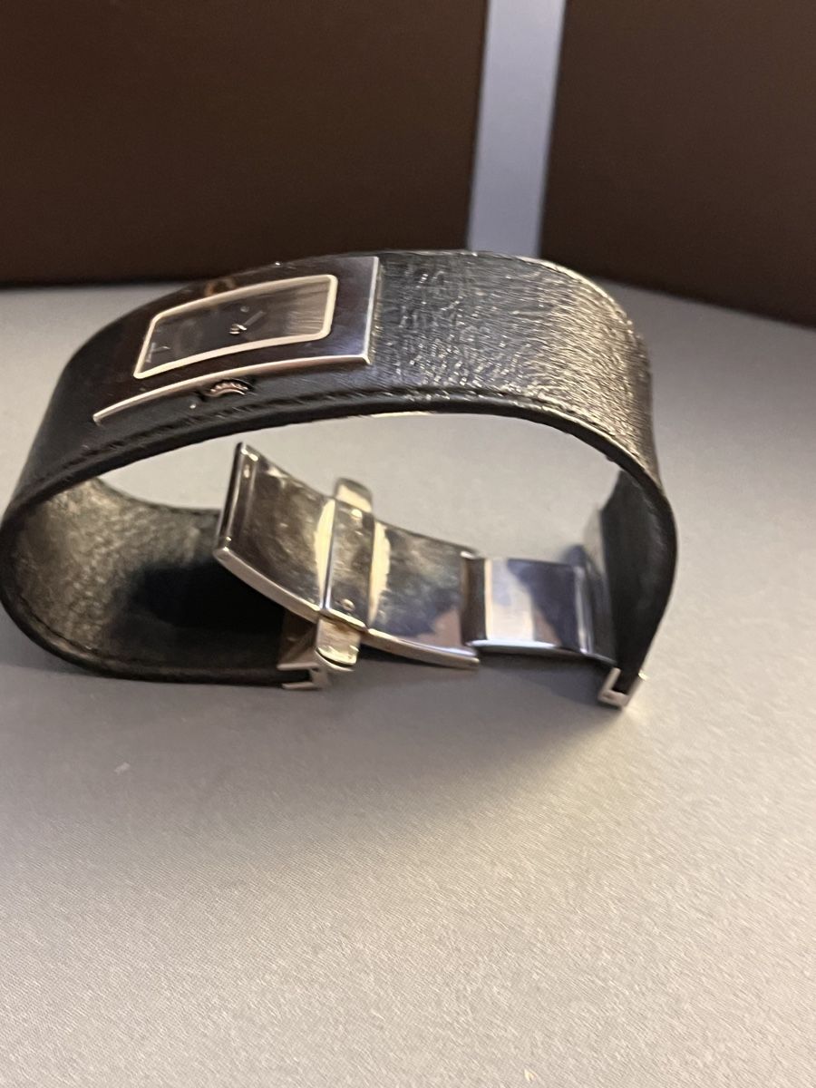 Gucci Montres: Gucci Bangle – D'occasion à Nyon par GenevaLuxuryWatches 2