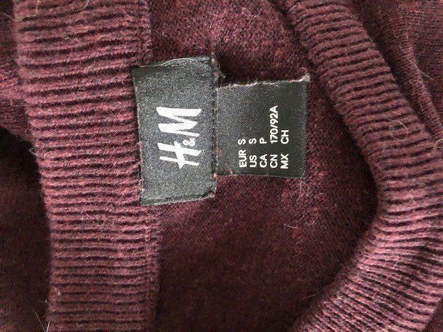 Maglioni & Felpe: Dunkelroter angenehmer Pullover – Usato da Rümlang venduto da Jenni.21 1