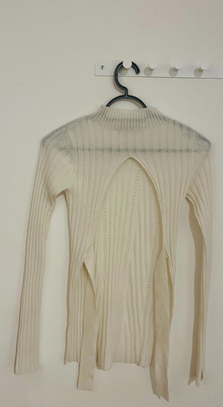 Allsaints Pullover & Sweatshirts: AllSaints Damenpullover, Gr. M, weiss, Rückenausschnitt – Gebraucht aus Zürich von Sakura888 1