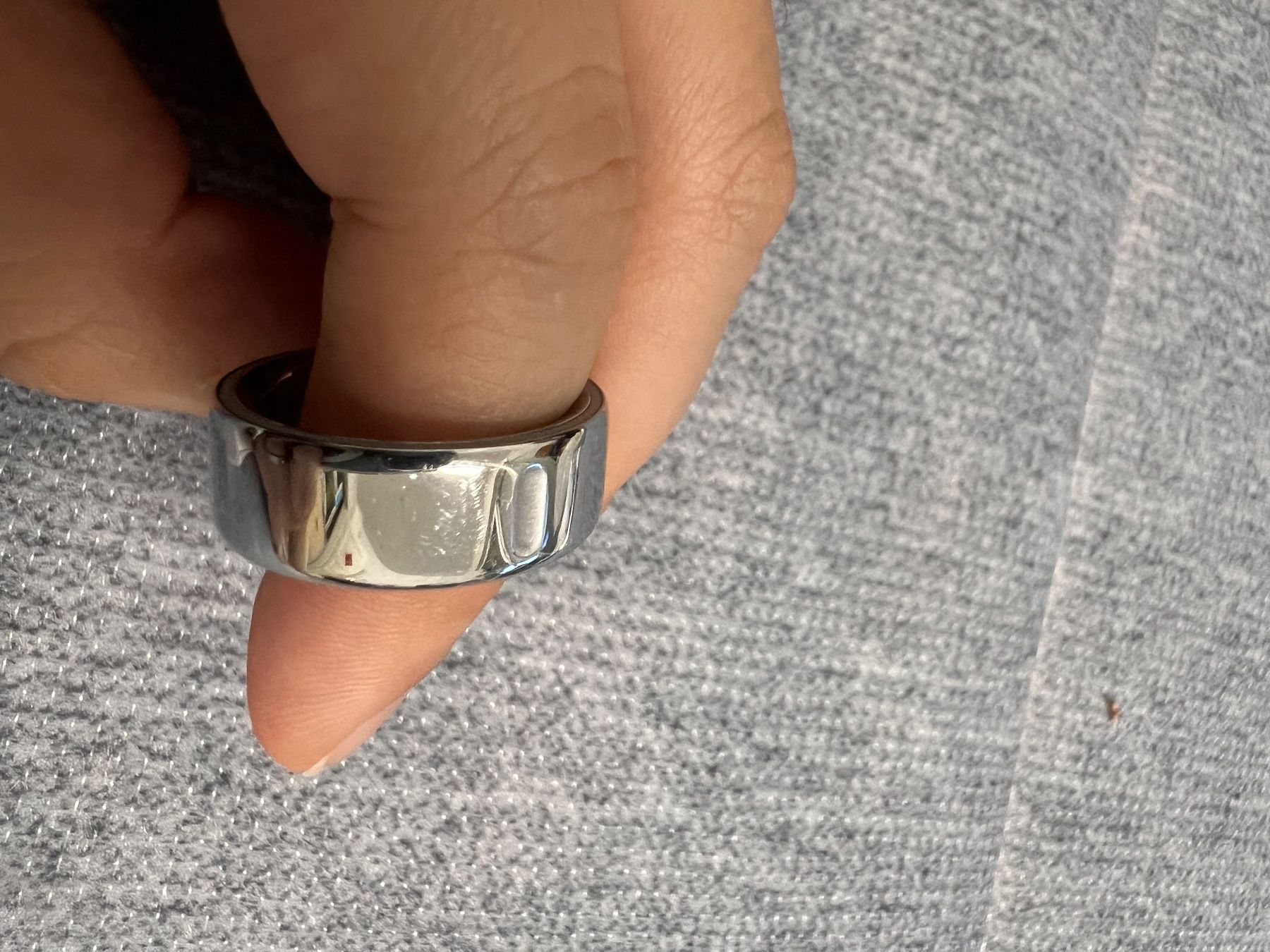 Oura Anelli: Oura Ring Gen 4, Silver Grösse 7, 2 Monate genutzt – Usato da Birsfelden venduto da ton_8qnr 2