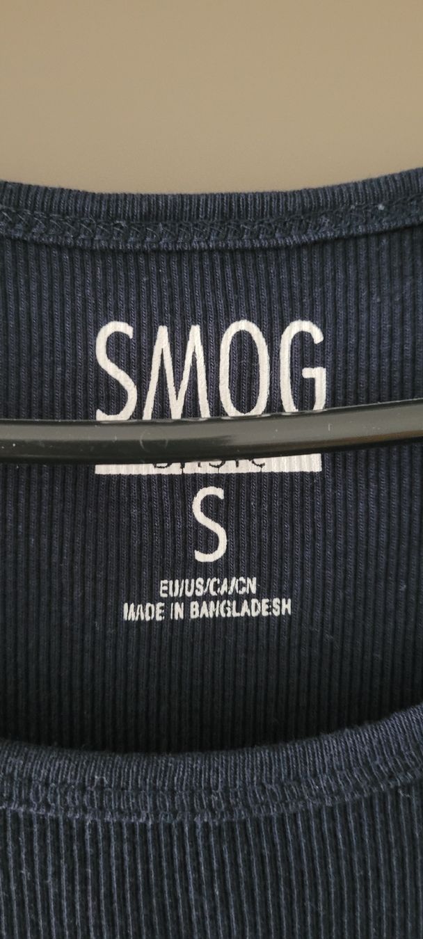 H&M T-shirts: Débardeur bleu marine Smog S – Neuf (Voir description) à Vevey par x_y_f 1
