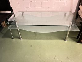 Glas couchtisch wellenförmig Metallbeine gebogen guter Zusta