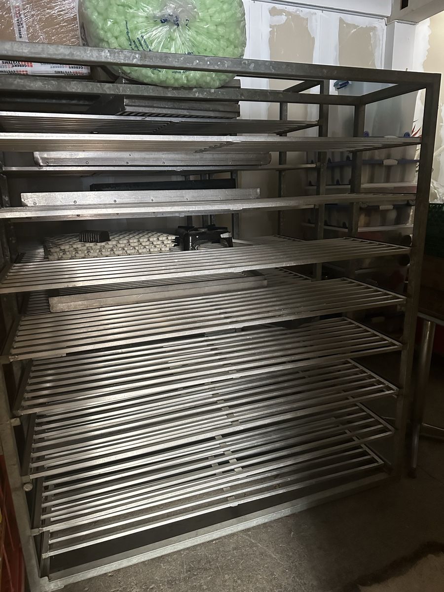 Scaffali: Ausbackwagen für Bäckerei – Usato da Riedern venduto da Fadrinski 1