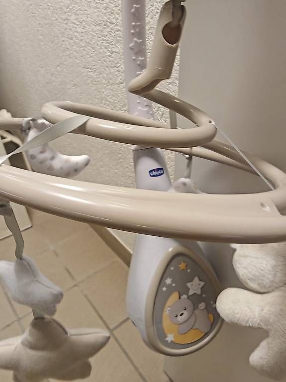 Sdraiette & Sdraiette a dondolo: Mobile chicco – Usato da Montet (Broye) venduto da buc_5qgk