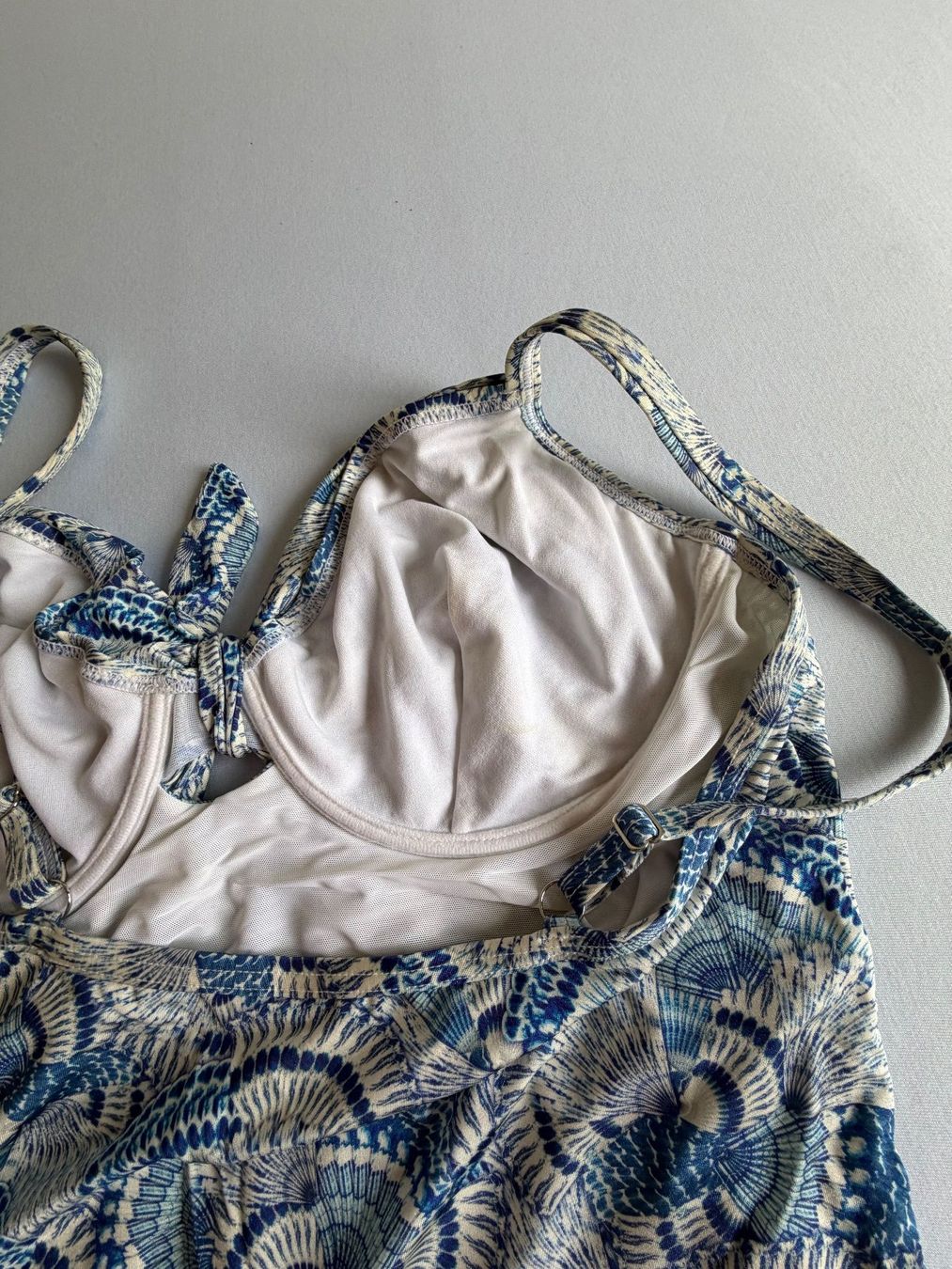 Costumi da bagno & Bikini: Bade Anzug Grösse 44/46 – Usato da Zürich venduto da Fortunalis 3
