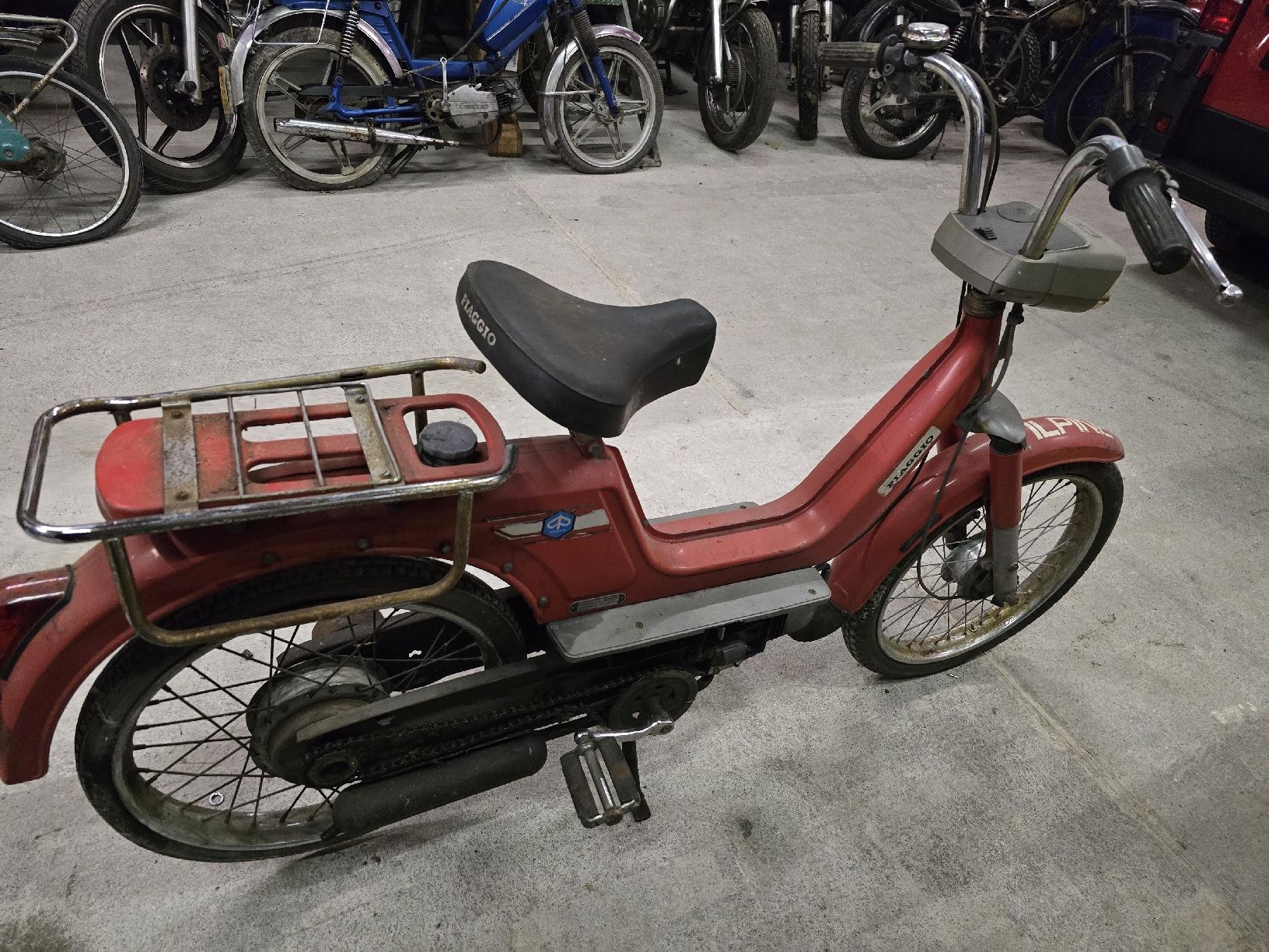 Piaggio Cyclomoteurs: Rote Piaggio Mofa "Alpine" – D'occasion à Stansstad par Carina_P 3