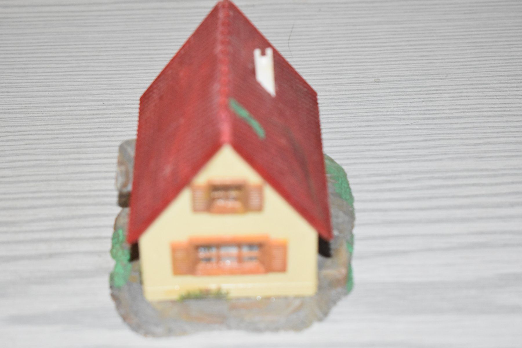 Modelleisenbahnen: Pour Märklin HO 1 Maison – Gebraucht aus Le Locle von skycomputer
