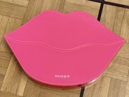 Nuxe Paris: Plumping Lip Serum Set with Lollipop - NEW!