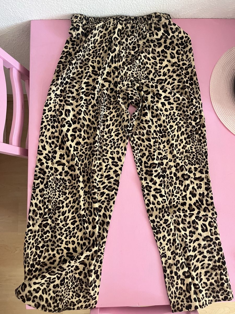 Lotti di vestiti: Y2K leo Set/ 2 teiler – Nuovo (secondo la descrizione) da Fehraltorf venduto da y2kout7 1