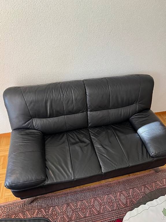 Divani: Gebrauchtes Ledersofa – Usato da Bürglen TG venduto da Darling6
