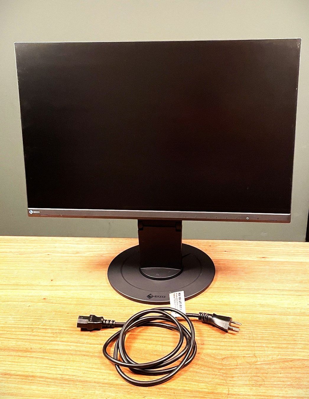 Eizo Monitor: Eizo EV2360 FlexScan, 1920 x 1200 Pixel, 23" – Usato da Winterthur venduto da chr_fyx7 1