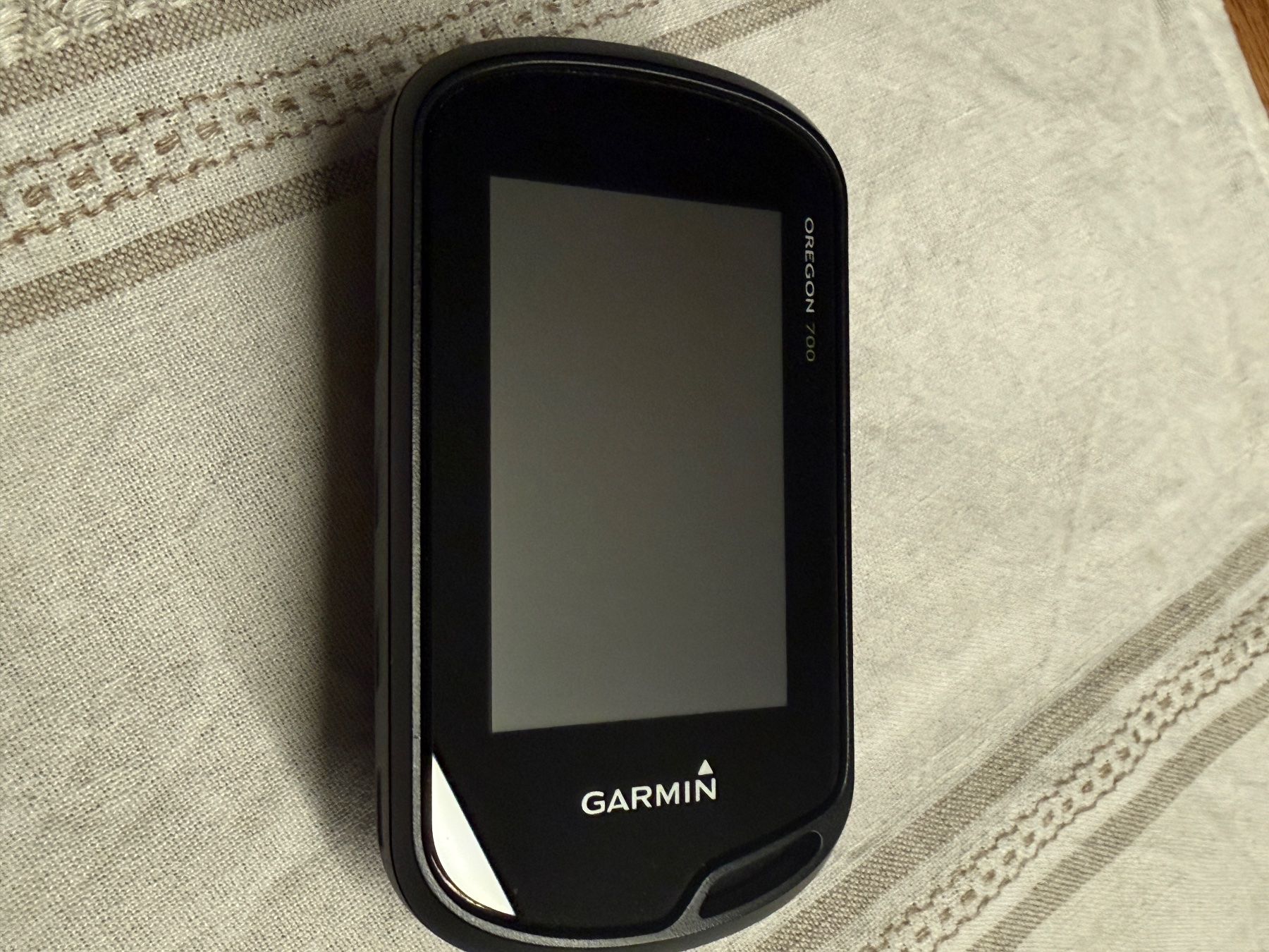 Garmin GPS & Strumenti di misurazione: Garmin Oregon 700 GPS - Neuwertig – Usato da Möhlin venduto da bytelabor.ch 4