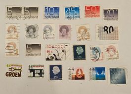 Briefmarken NIEDERLANDE. KEINE DOPPEL